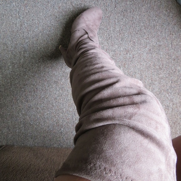 Shoes - Suede thigh high boots!